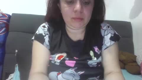 isabellaa_hills_ online show from 04-29-26, 05:30