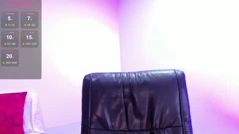 Instagram soybella01  online show from 02-06-25, 06:24