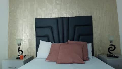 Isabella  online show from 01-18-26, 12:20