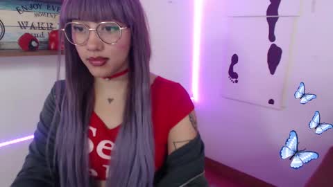 Snapshot of isabellakoff chatting on 03-12-25, 03:07 Tati - online show from 03-12-25, 03:07