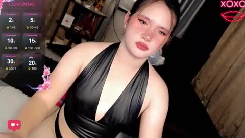 Snapshot of isabellaleights chatting on 05-15-26, 11:23 isabel online show from 05-15-26, 11:23