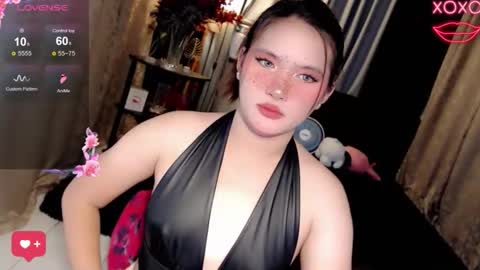 Snapshot of isabellaleights chatting on 05-17-26, 01:03 isabel online show from 05-17-26, 01:03
