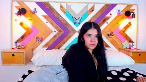 Snapshot of isabellamarinny chatting on 03-11-25, 03:02 Isabella online show from 03-11-25, 03:02