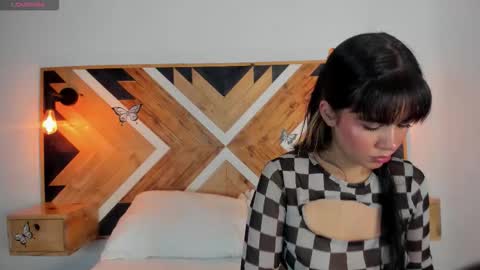 Snapshot of isabellamarinny chatting on 09-15-25, 12:38 Isabella online show from 09-15-25, 12:38