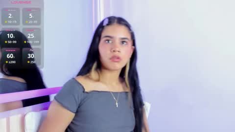 Snapshot of isabellamarinny chatting on 10-08-25, 11:46 Isabella online show from 10-08-25, 11:46