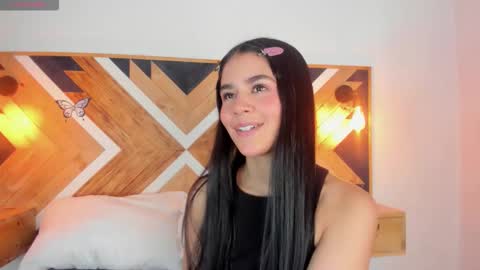 Snapshot of isabellamarinny chatting on 10-10-25, 12:04 Isabella online show from 10-10-25, 12:04