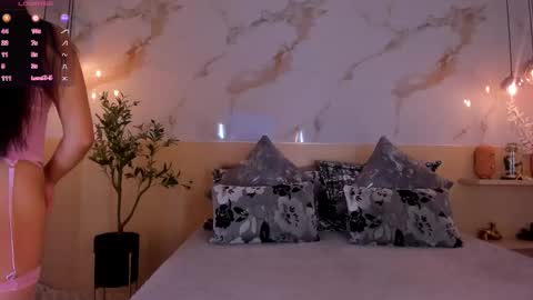 Snapshot of isabellasouza chatting on 09-24-25, 11:46 online show from 09-24-25, 11:46