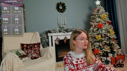 Snapshot of isabellatorrance chatting on 12-07-24, 06:59 Bella online show from 12-07-24, 06:59