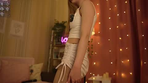 Bella online show from 11-14-25, 03:49