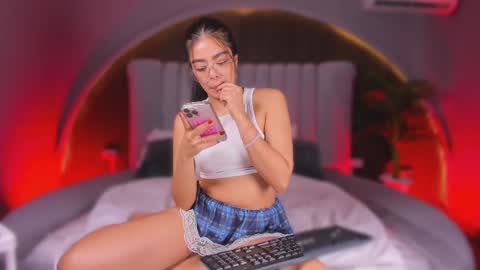 Isa  online show from 02-10-26, 04:16