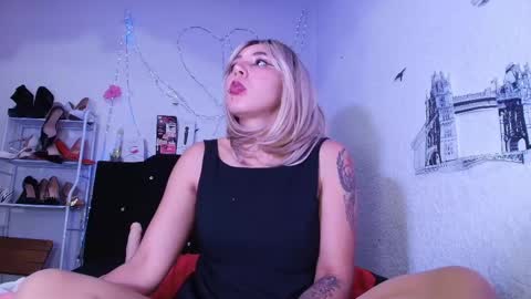 isabelle_sara online show from 06-08-26, 01:28
