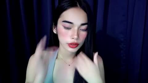 Isabelle online show from 11-17-25, 02:01