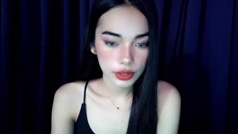 Isabelle online show from 11-30-25, 07:23