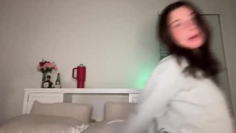 Snapshot of isabellekinsley chatting on 02-18-25, 03:53 isabellekinsley online show from 02-18-25, 03:53