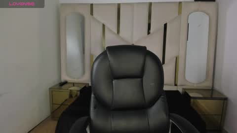 isabellrodriguez18 online show from 03-01-26, 04:03