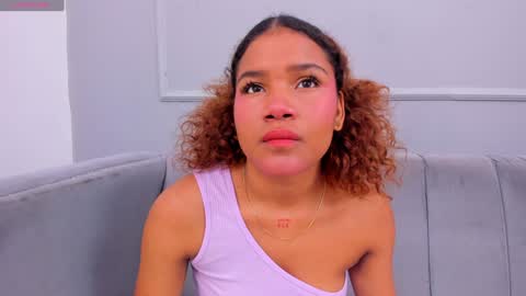 Snapshot of isabellsmmith chatting on 01-07-25, 03:57 Isabellsmmith online show from 01-07-25, 03:57