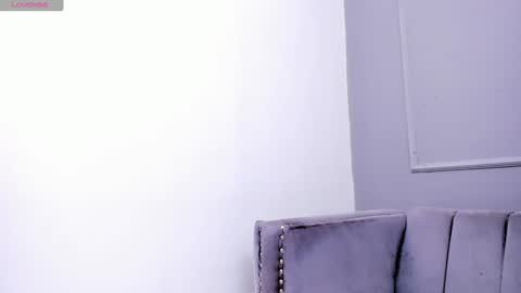 Snapshot of isabellsmmith chatting on 01-08-25, 04:23 Isabellsmmith online show from 01-08-25, 04:23