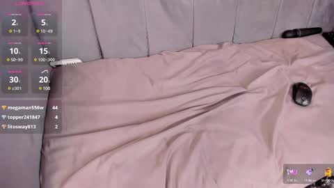 Snapshot of isabellsmmith chatting on 02-18-25, 06:37 Isabellsmmith online show from 02-18-25, 06:37