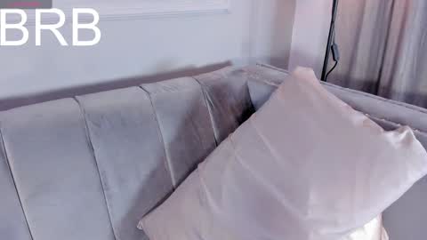 Snapshot of isabellsmmith chatting on 02-19-25, 07:28 Isabellsmmith online show from 02-19-25, 07:28