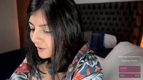 Snapshot of isabeyferrec chatting on 09-18-25, 06:43 ISABEY online show from 09-18-25, 06:43