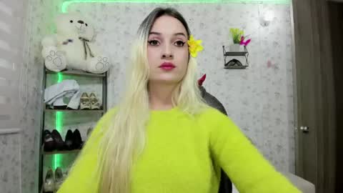 ISABELLA online show from 06-13-26, 06:50