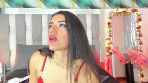 Isa online show from 12-22-25, 03:47