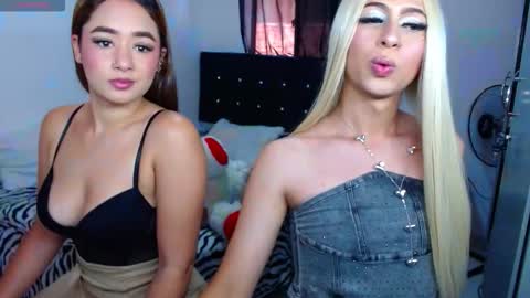 isadora online show from 03-20-26, 05:51