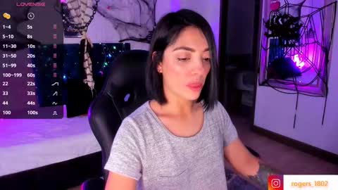 Snapshot of isarogers_dl chatting on 10-19-25, 06:19 isabel online show from 10-19-25, 06:19