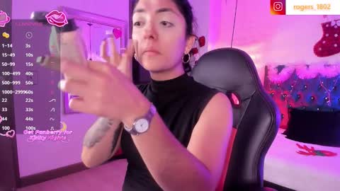 Snapshot of isarogers_dl chatting on 11-28-25, 10:45 isabel online show from 11-28-25, 10:45