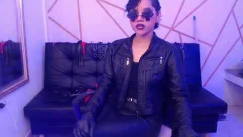Snapshot of ise_lunny chatting on 06-20-26, 04:04 isabela online show from 06-20-26, 04:04