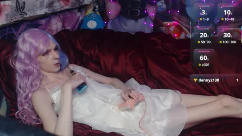 Snapshot of iselestias chatting on 10-29-25, 09:27 Sele online show from 10-29-25, 09:27