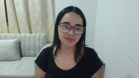 Snapshot of isemma chatting on 02-20-26, 03:58 Emma online show from 02-20-26, 03:58