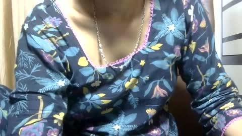 ishika_ishu online show from 07-01-26, 03:41