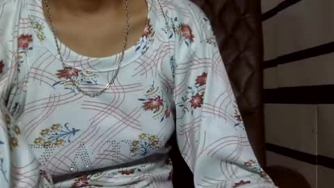 ishika_ishu online show from 07-14-26, 04:17