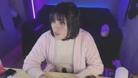 Snapshot of isis_diosa chatting on 02-04-25, 05:10 Ana Maria online show from 02-04-25, 05:10