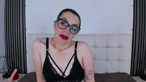 Snapshot of isisnoir chatting on 11-22-25, 11:31 Isis Noir online show from 11-22-25, 11:31