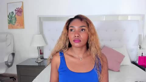 Snapshot of isla_scott chatting on 06-06-26, 11:37 Vanessa online show from 06-06-26, 11:37