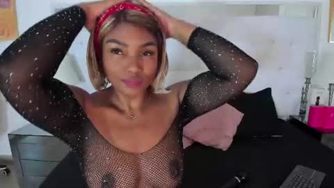 Vanessa online show from 06-30-26, 11:33