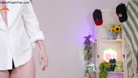 Lou  Peaches online show from 07-24-26, 02:26
