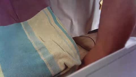 Snapshot of islandforfun chatting on 01-15-25, 07:34 islandforfun online show from 01-15-25, 07:34