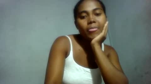 Snapshot of ismayrah chatting on 04-17-26, 12:35 ismayrah online show from 04-17-26, 12:35