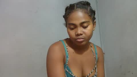 Snapshot of ismayrah chatting on 04-23-26, 12:29 ismayrah online show from 04-23-26, 12:29