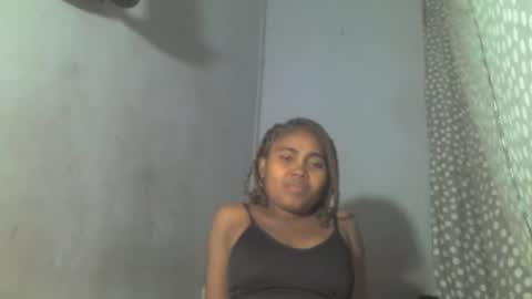 Snapshot of ismayrah chatting on 05-15-26, 11:01 ismayrah online show from 05-15-26, 11:01