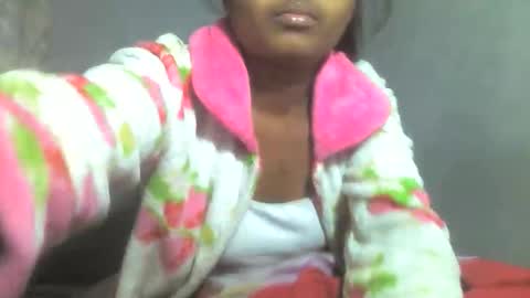 ismayrah online show from 06-08-26, 04:02