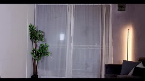 Snapshot of isnotforeveryone chatting on 10-14-25, 01:28 Julyane online show from 10-14-25, 01:28