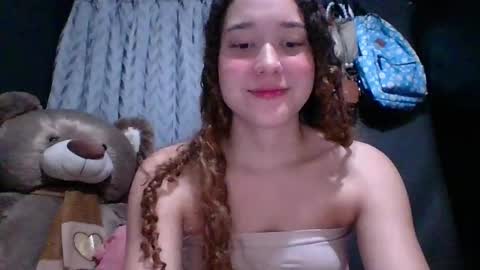 Snapshot of issa30213 chatting on 09-30-25, 01:10 Issa online show from 09-30-25, 01:10