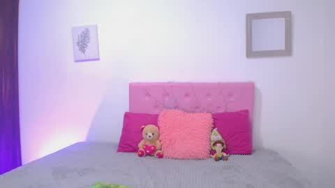 Snapshot of issa_kitty chatting on 03-07-25, 11:27 issa_kitty online show from 03-07-25, 11:27