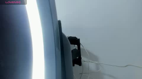 Snapshot of issa_kitty chatting on 09-22-25, 05:15 issa_kitty online show from 09-22-25, 05:15