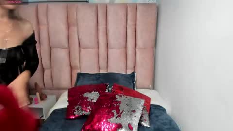 ISSA MILF online show from 05-04-26, 01:40