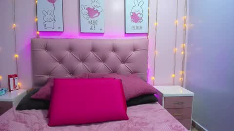 Issa  online show from 11-06-25, 03:07